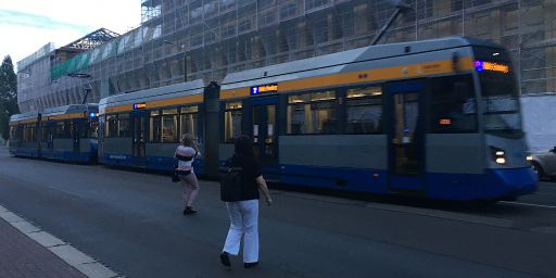 Am Ende die Straßenbahn Am Ende die Straßenbahn